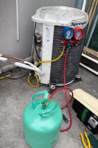 Serviços de refrigeração na Zona Leste de São Paulo realizados pela Alfa Plus Ar Condicionado perto de mim.