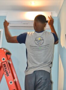 Acoplação de máquinas de ar condicionado na Zona Leste de São Paulo com atendimento perto de mim.